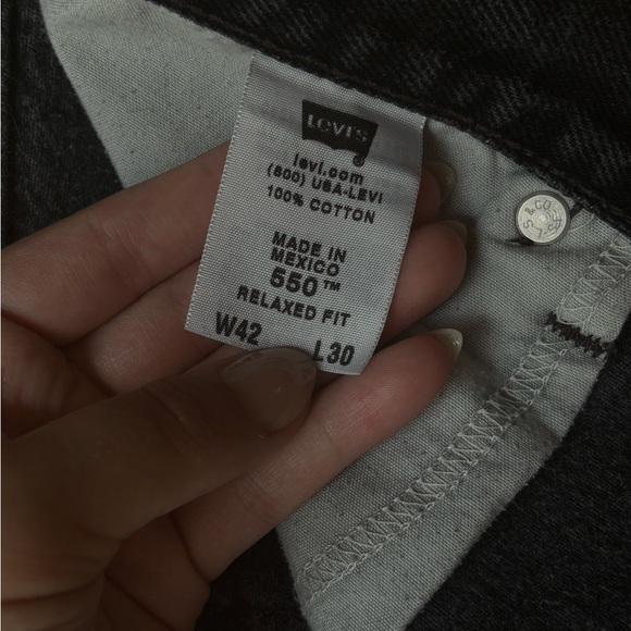 Levi's 550 Men's Relaxed Fit Black Jeans - Picture 6 of 8